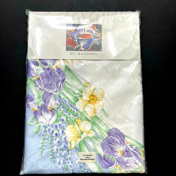 Bardwill Linens 70” round English Garden tablecloth - Picture 2 of 7